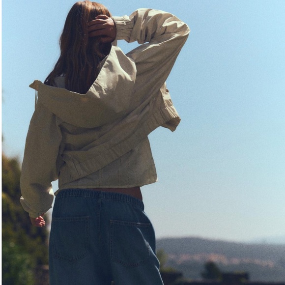 Zara Crop Hooded Jacket - Picture 3 of 16